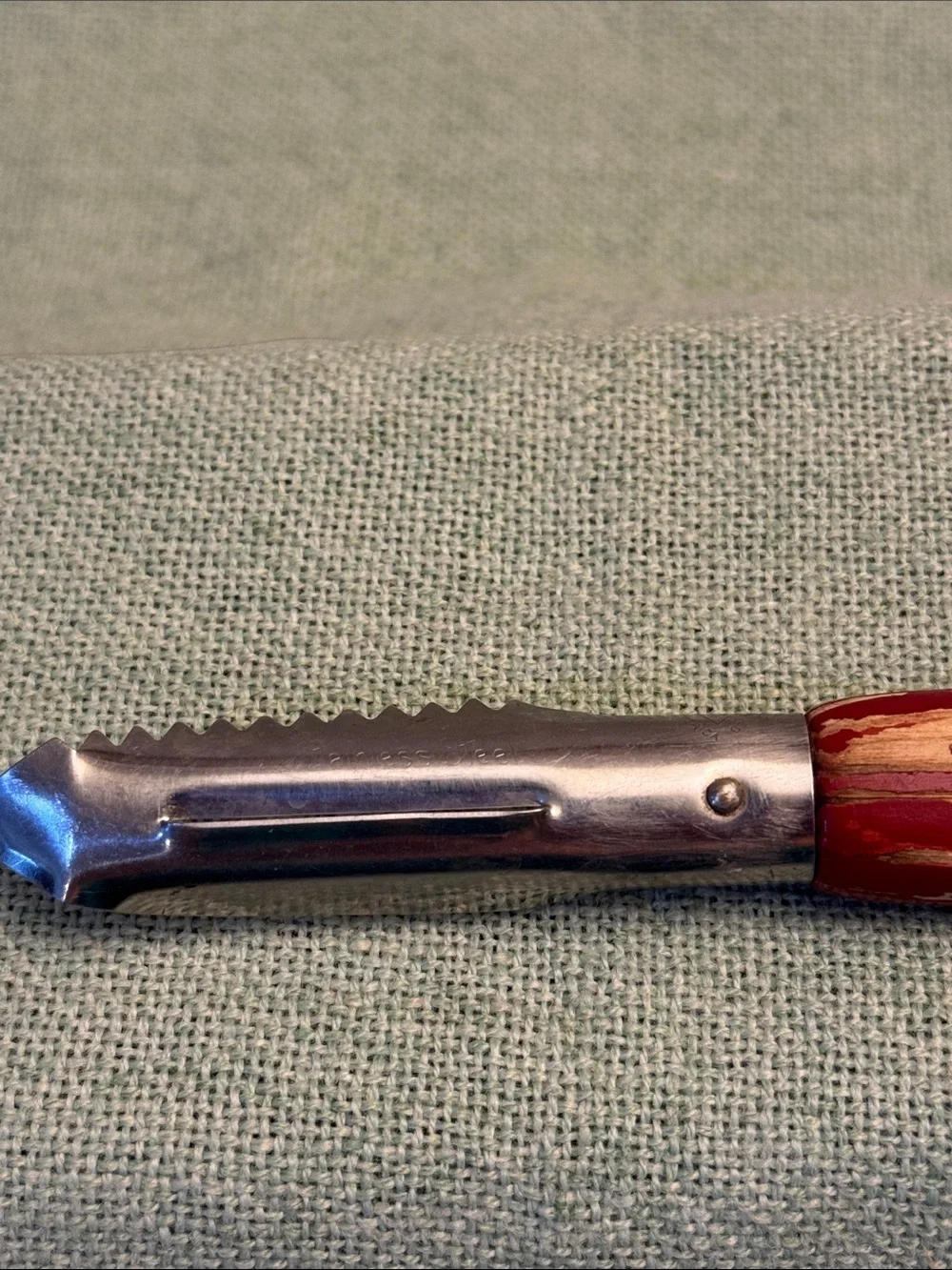 Red Handled Combination Peeler - Classic Vintage Kitchen Tool
